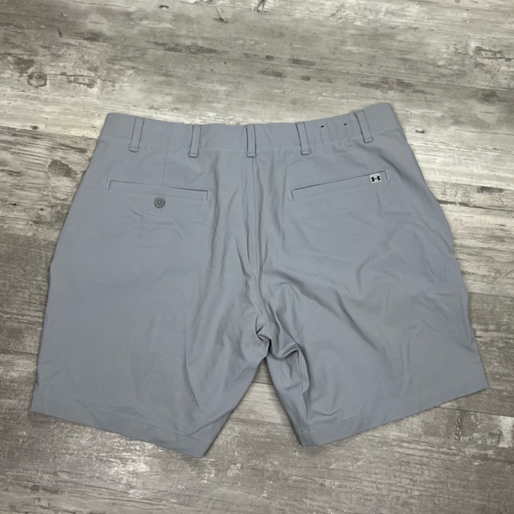 Under Armour Solid Grey Flat Front Shorts 40 - Picture 2 of 6